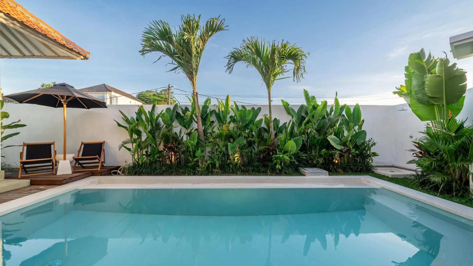 La Palma - Sleek, Stylish & Spacious - Brand New 2-Bedroom Villa With Large Pool In Canggu!
