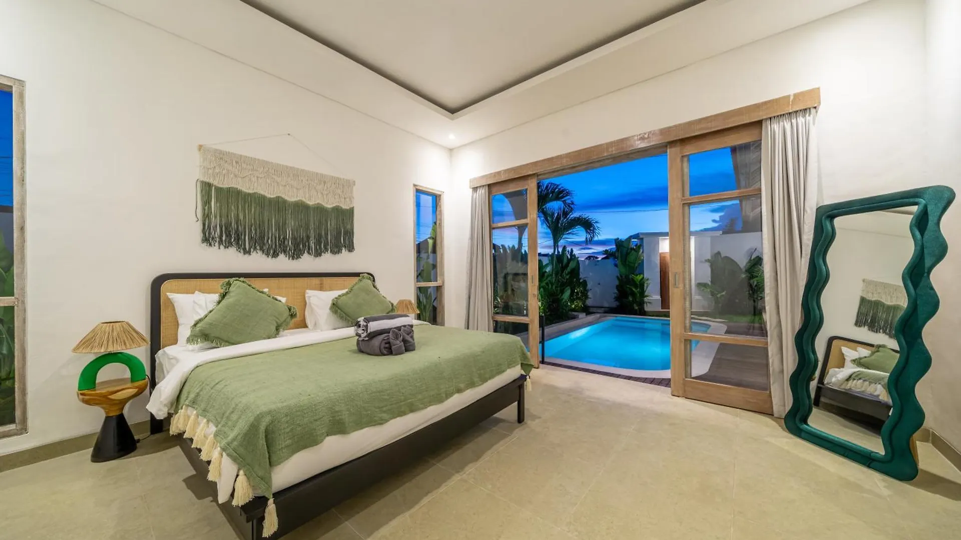 La Palma - Sleek, Stylish & Spacious - Brand New 2-Bedroom Villa With Large Pool In Canggu! Canggu (Bali)